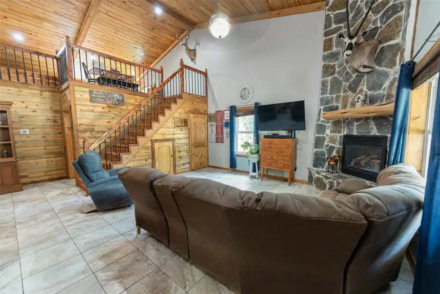 3383 NW Cr 1030, Mount Vernon, TX 75457 - #3