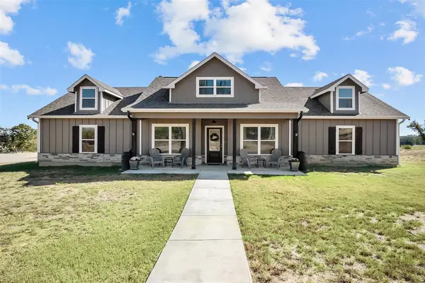 805 Carter Lane, Santo, TX 76472