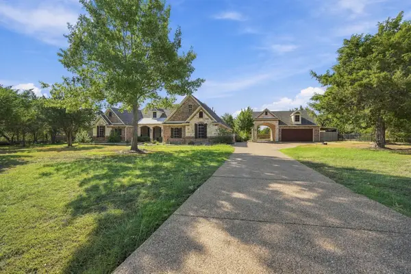 4050 Wisteria Trail, Midlothian, TX 76065
