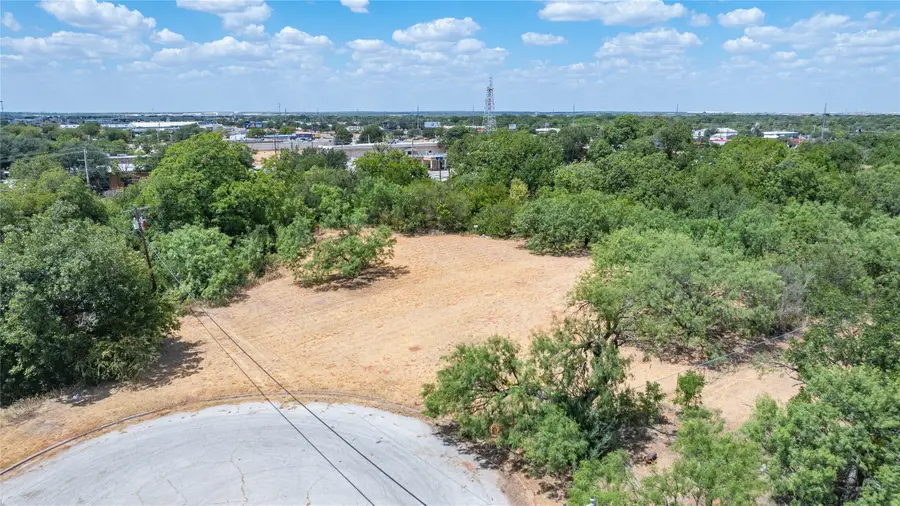 3624 Russell Avenue, Abilene, TX 79605 - #3