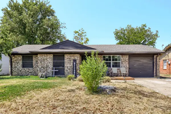 2305 Arcady Lane, Lancaster, TX 75134