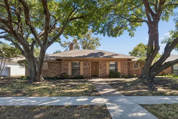 2206 Blue Cypress Drive, Richardson, TX 75082