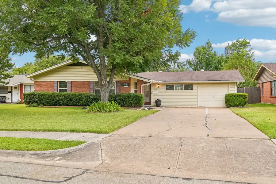 3438 Princeton Drive, Irving, TX 75062 - #3