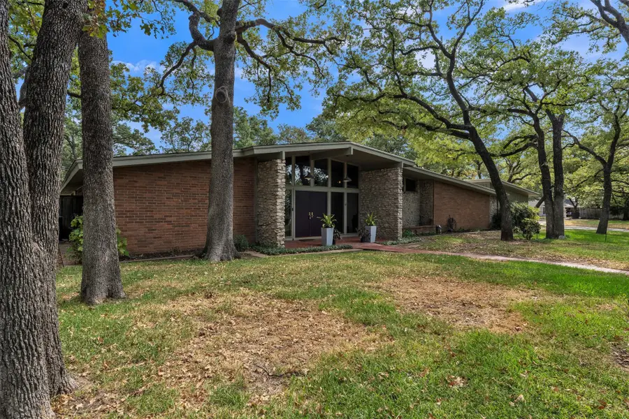 4900 Wondol Court, North Richland Hills, TX 76053 - #2