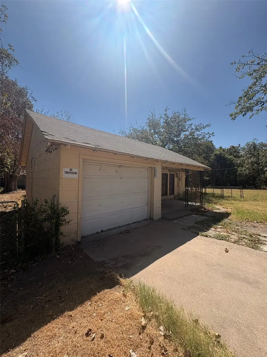 4900 Bernice Street, Haltom City, TX 76117 - #2