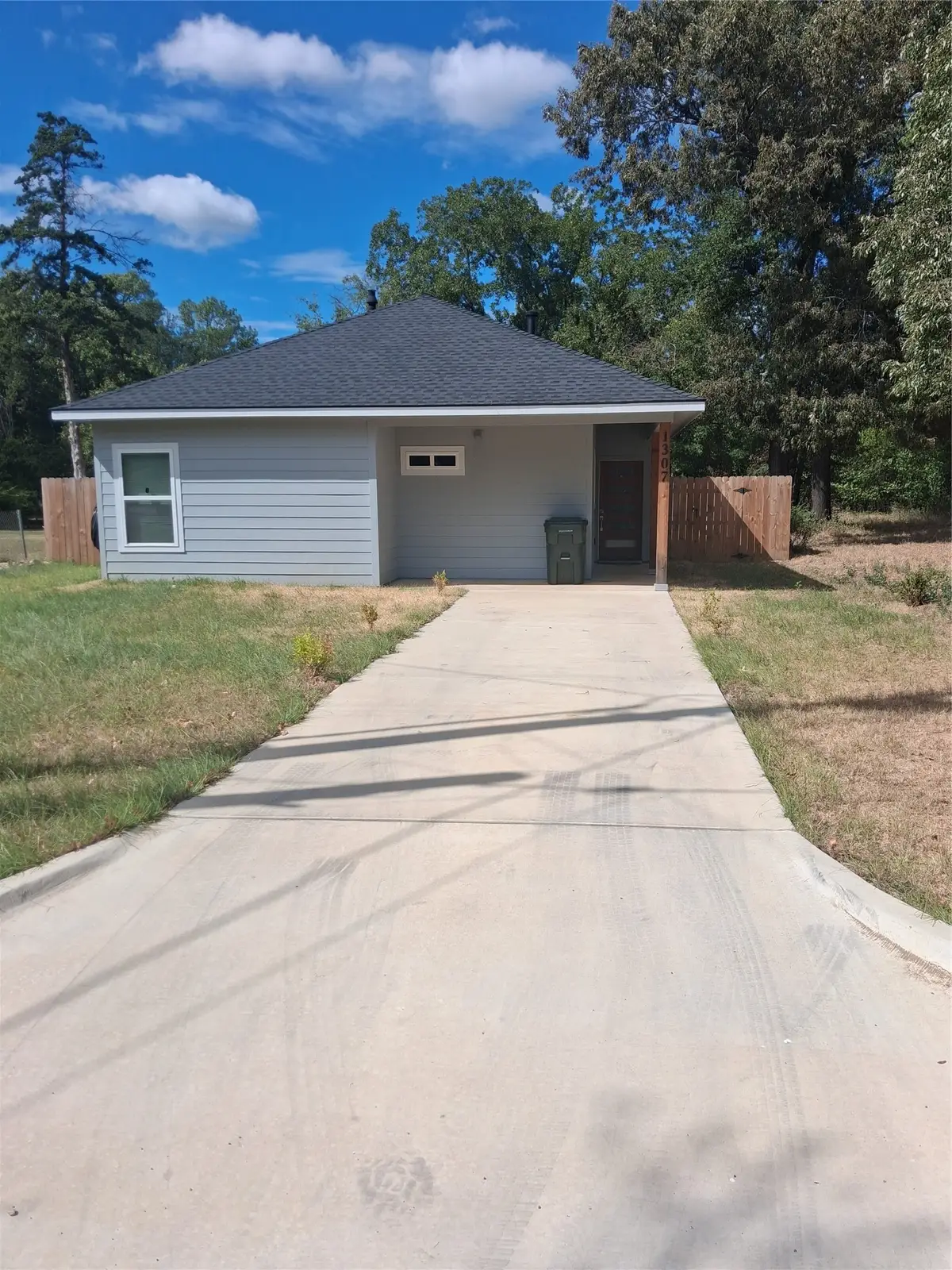 1307 W 33rd Street, Tyler, TX 75702 - #1