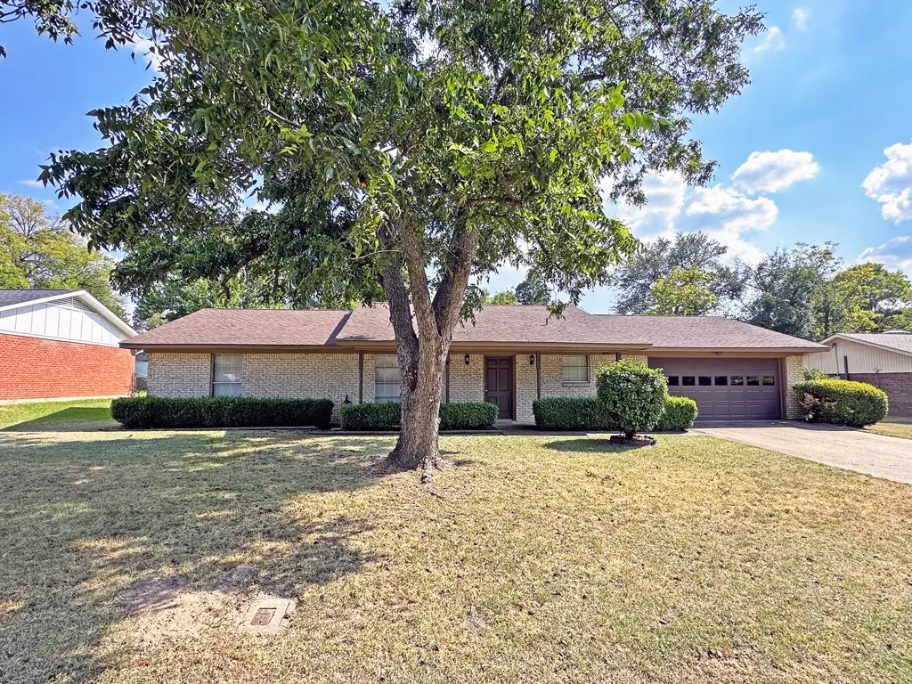806 Humphrey Street, Athens, TX 75751 - #1