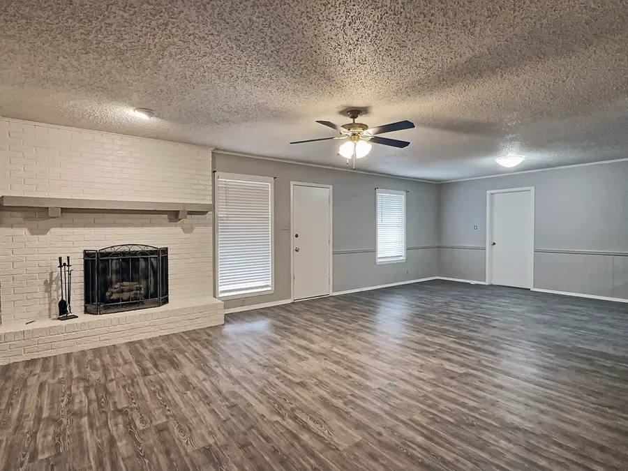 806 Humphrey Street, Athens, TX 75751 - #2