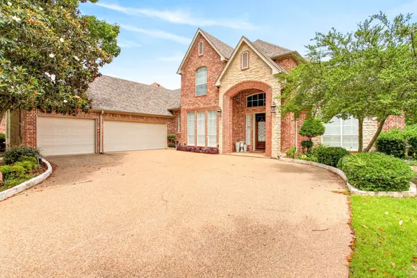 865 Thomas Crossing Drive, Fort Worth, TX 76028