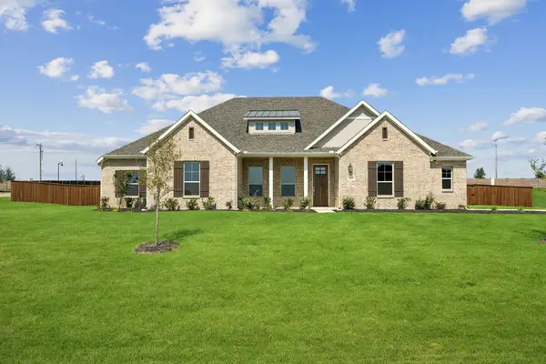 101 Waterfall Way, Waxahachie, TX 75165