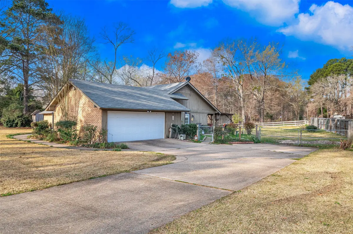 7327 S Lakeshore Drive, Shreveport, LA 71119 - #1