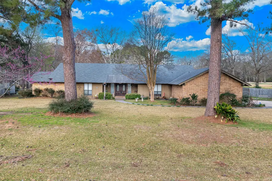 7327 S Lakeshore Drive, Shreveport, LA 71119 - #2
