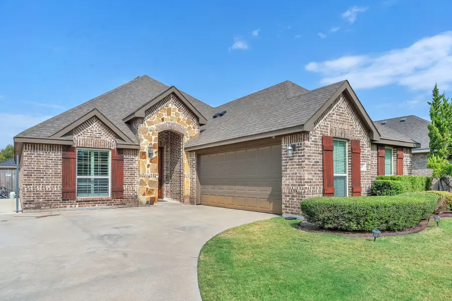 203 Cambridge Street, Waxahachie, TX 75165 - #2