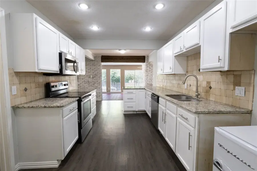 7540 Monterrey Drive, Fort Worth, TX 76112 - #3