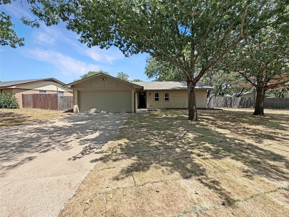 604 Todd Court, Burleson, TX 76028 - #1