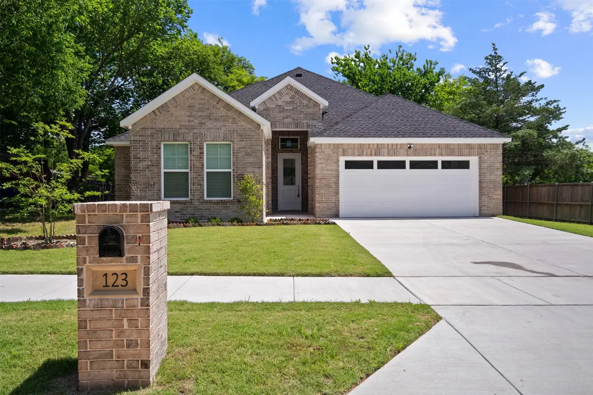 123 Bradshaw Street, Waxahachie, TX 75165 - #1