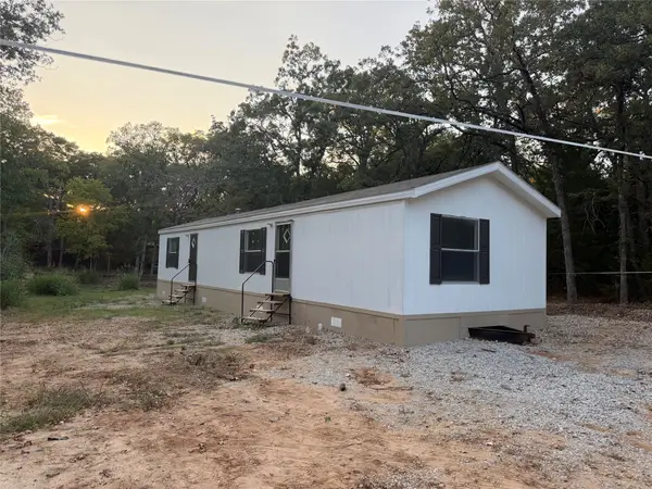 9374 Amy Drive, Hawk Cove, TX 75474