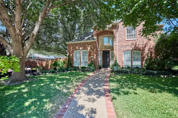 6637 Oakmont Court, Plano, TX 75093