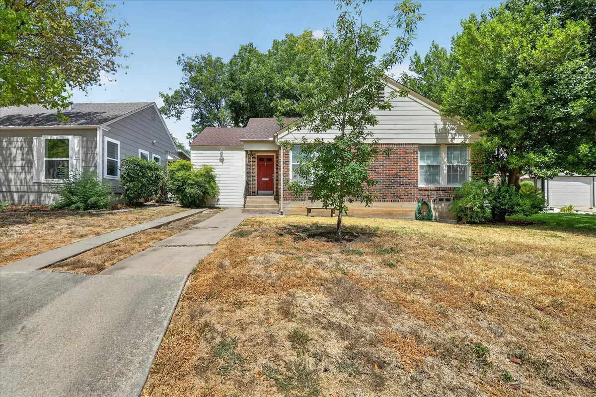4216 Donnelly Avenue, Fort Worth, TX 76107 - #1