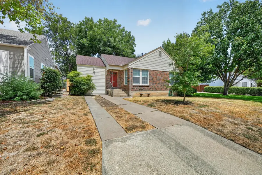 4216 Donnelly Avenue, Fort Worth, TX 76107 - #2