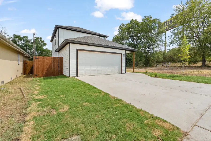 1427 Arizona Avenue, Fort Worth, TX 76104 - #2