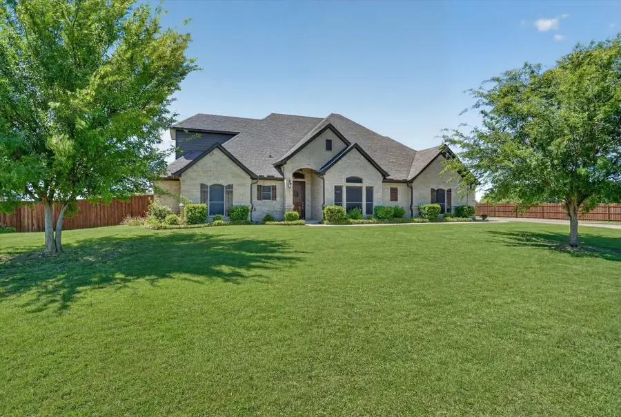 2000 Adams Lane S, Azle, TX 76020 - #2