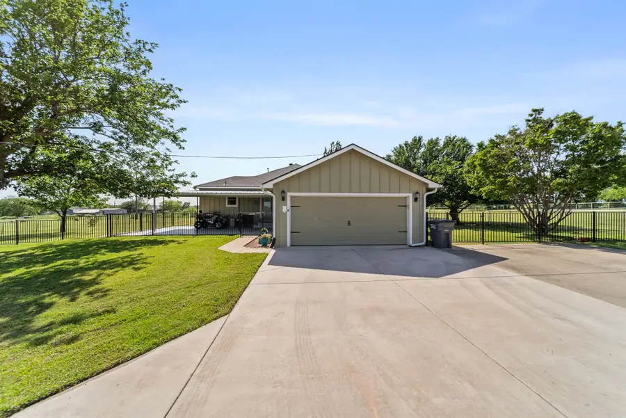 258 Bobcat Road, Sanger, TX 76266 - #2