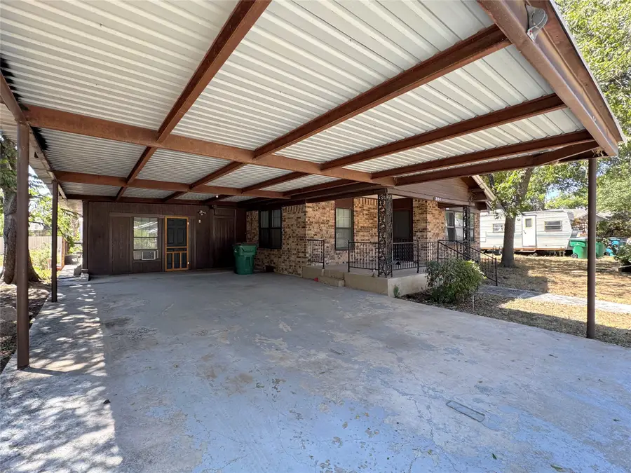 204 E 9th Street, Coleman, TX 76834 - #3