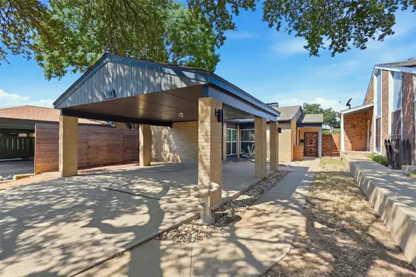 1518 El Camino Real, Euless, TX 76040