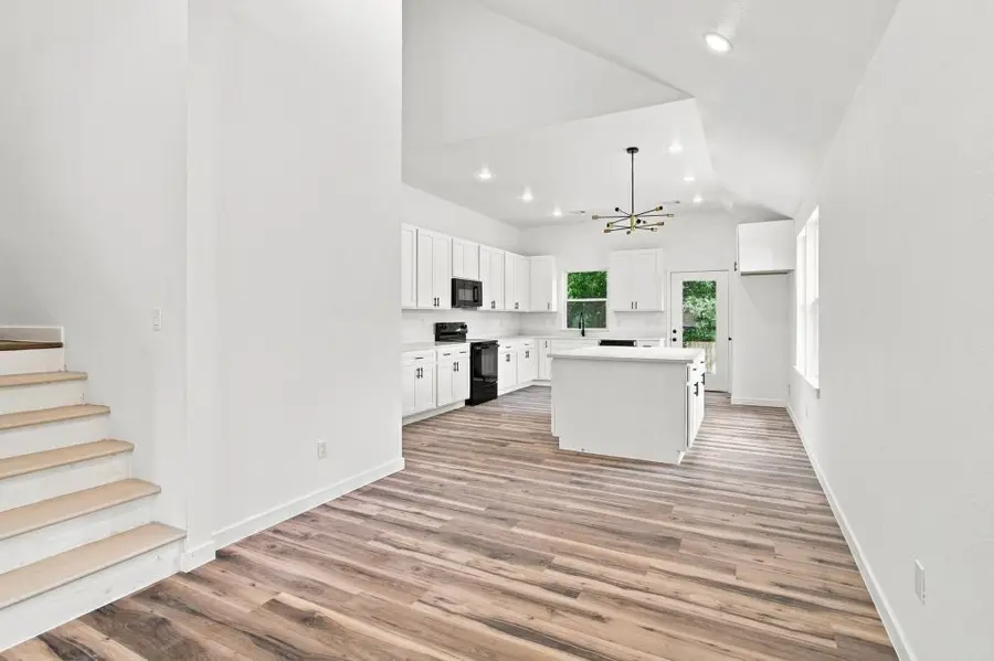 106 E Miller, Whitewright, TX 75491 - #2
