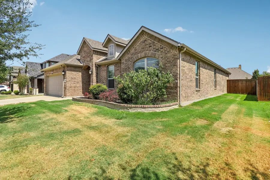 609 Richard Street, Crowley, TX 76036 - #3