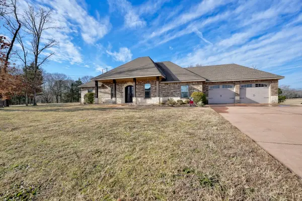 601 Corrigan Trails Boulevard, Lindale, TX 75771