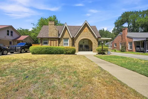 2215 Primrose Avenue, Fort Worth, TX 76111