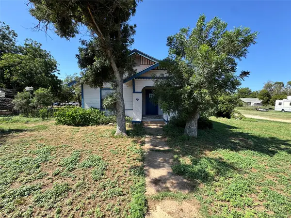 204 Bowie Street, Santa Anna, TX 76878