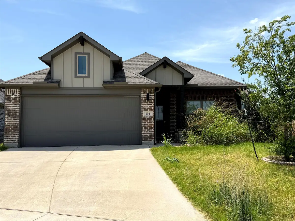 104 Tioga Circle, Waxahachie, TX 75165 - #1