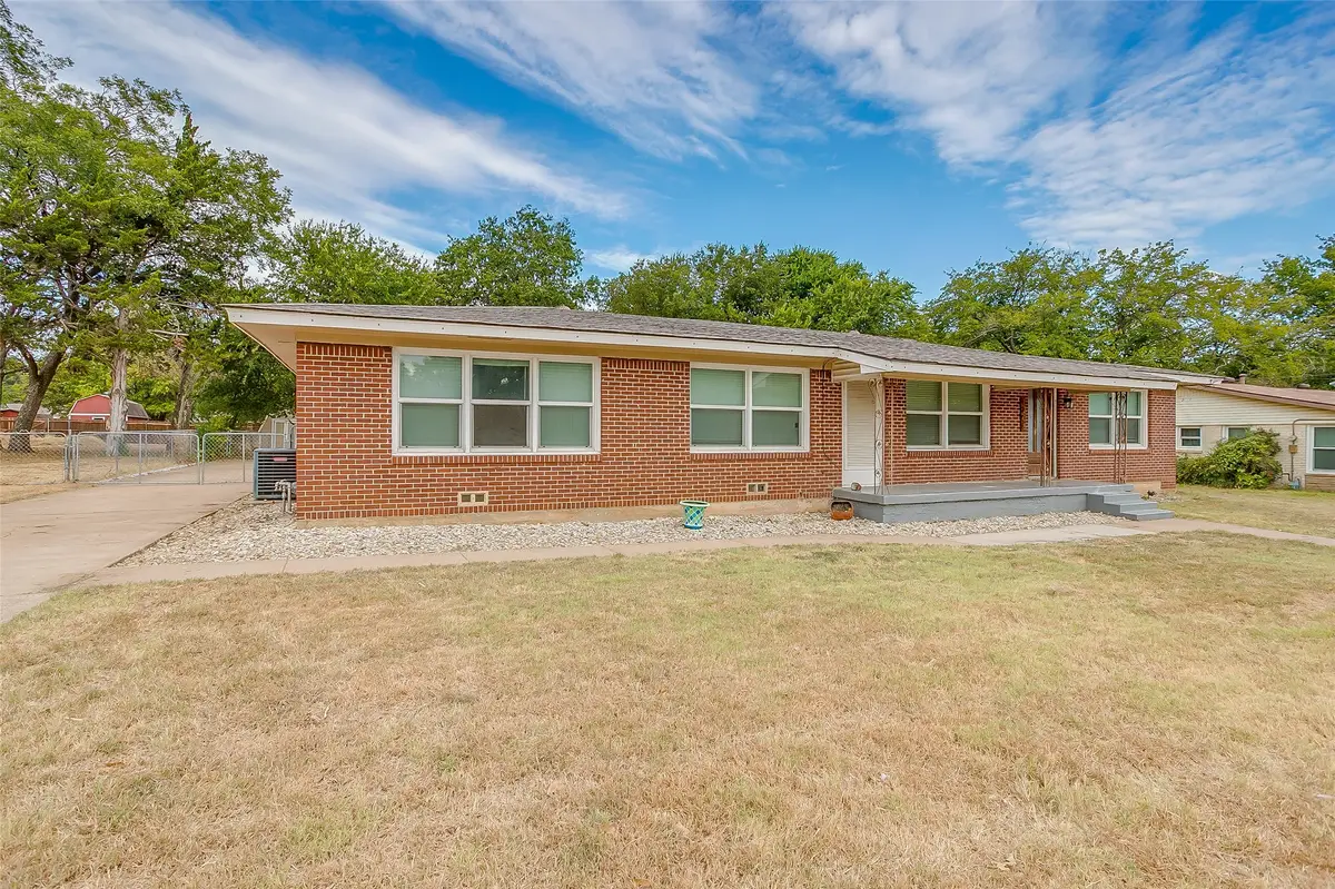 1208 Warden Street, Benbrook, TX 76126 - #1