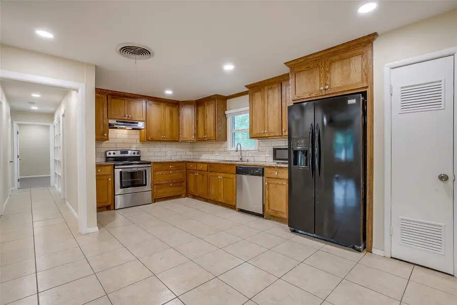 1208 Warden Street, Benbrook, TX 76126 - #3