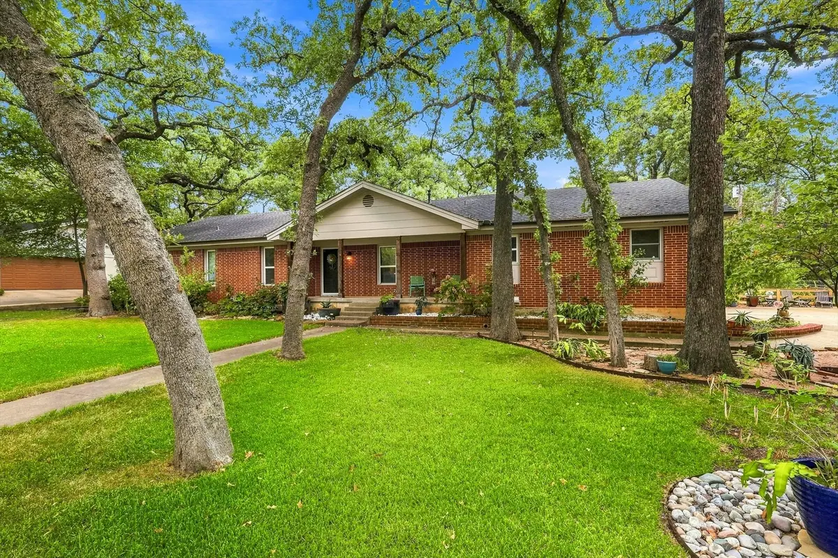 307 Shadow Lane, Euless, TX 76039 - #1