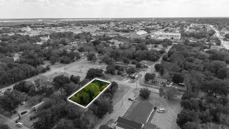 417 N 3rd Street, Corsicana, TX 75110 - #2