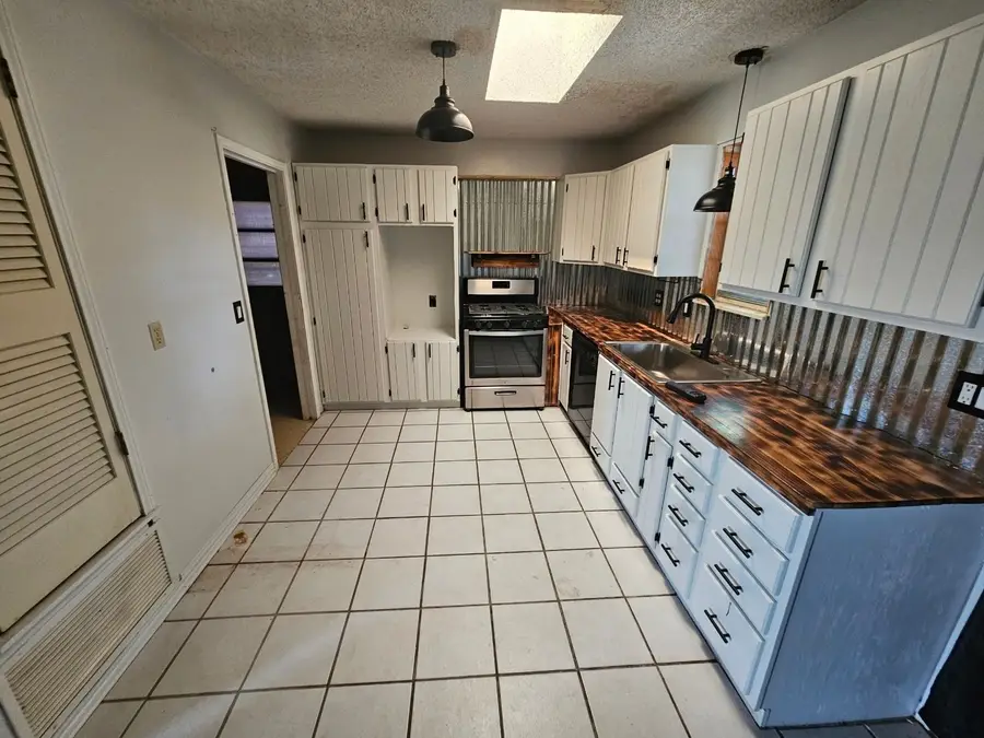 4709 Gay Street, Wichita Falls, TX 76306 - #3