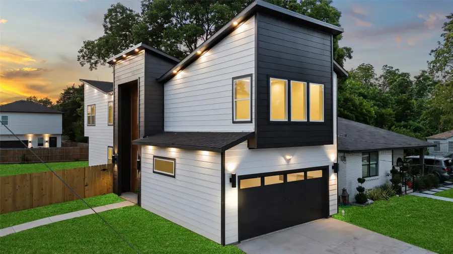 2503 Lawrence Street, Dallas, TX 75215 - #3