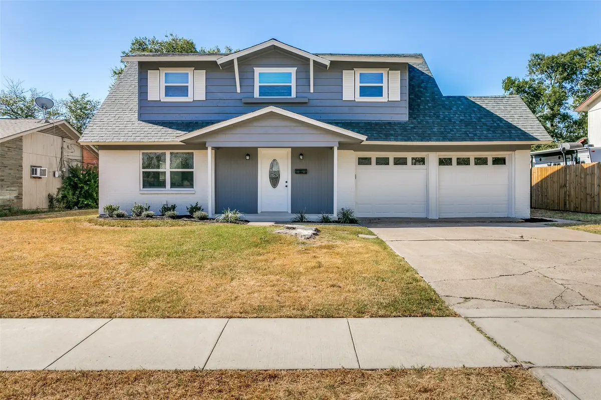 725 Hawthorne Lane, Grand Prairie, TX 75052 - #1