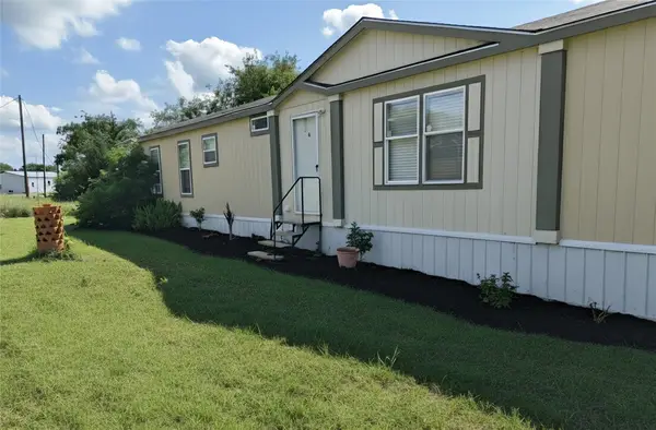 237 High Bluff Drive, Bridgeport, TX 76426