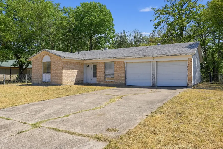 4604 Navajo Trail, Balch Springs, TX 75180 - #2