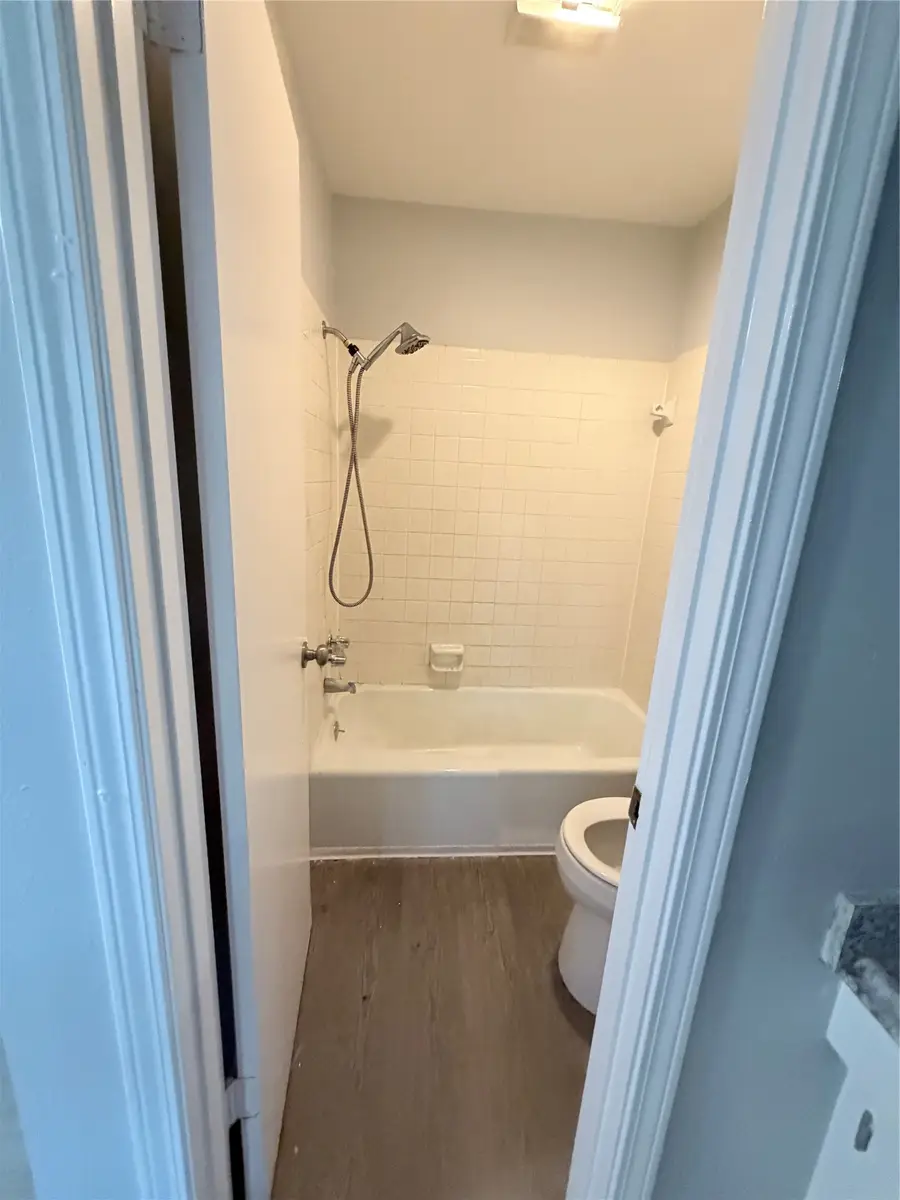 945 N Lakewood Drive, Shreveport, LA 71107 - #3