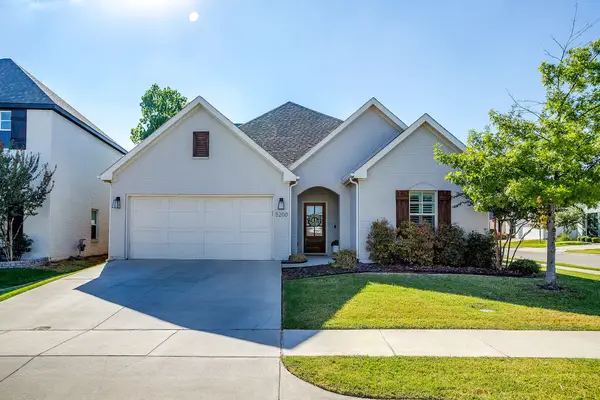 5200 Sonata Trail, Fort Worth, TX 76126