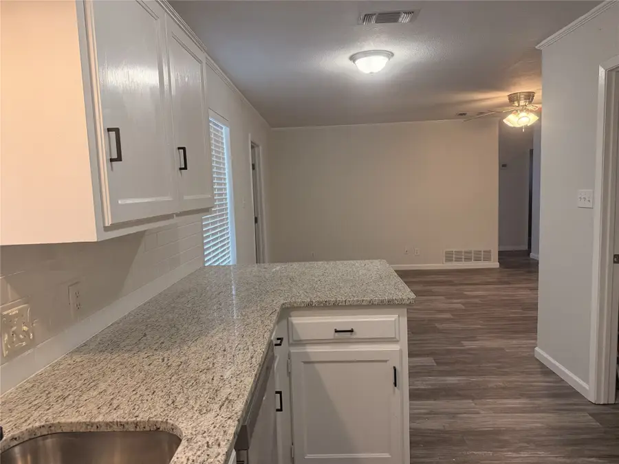 1604 17th Street, Brownwood, TX 76801 - #3