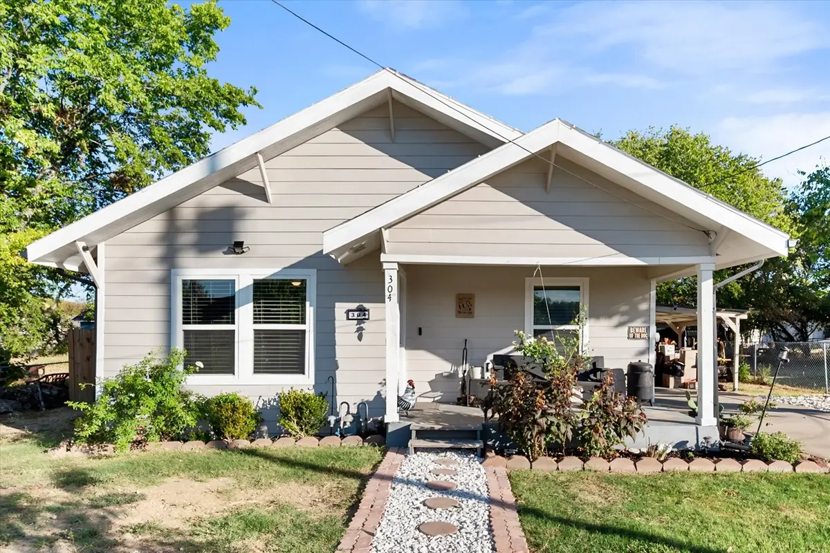 304 T A Carroll Avenue, Corsicana, TX 75110 - #1