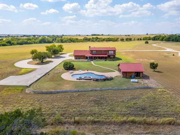 5900 County Road 1229, Godley, TX 76044