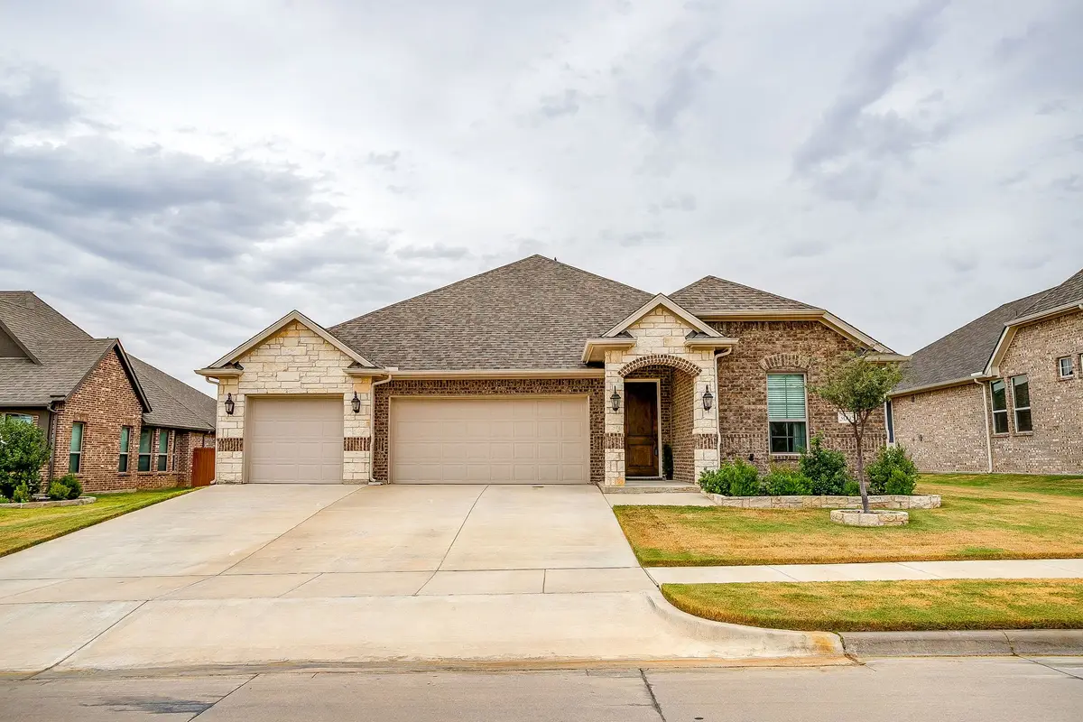 3005 Nob Hill Drive, Burleson, TX 76028 - #1